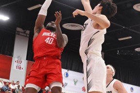 开云体育下载-包含今晨克里夫兰骑士备战中超，刷新队史纪录细节曝光，震撼外界，年轻球员得到机会的词条