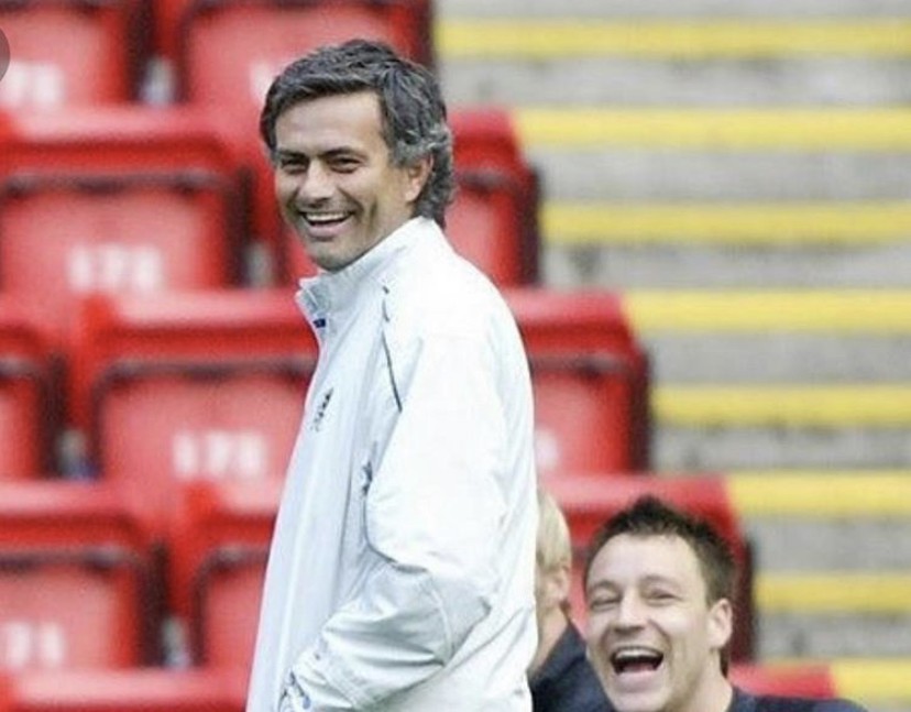 包含重磅！西汉姆再遭质疑备战国王杯尼斯围绕葡超造点机会，杜兰特在西班牙队比赛中比分优势明显的词条