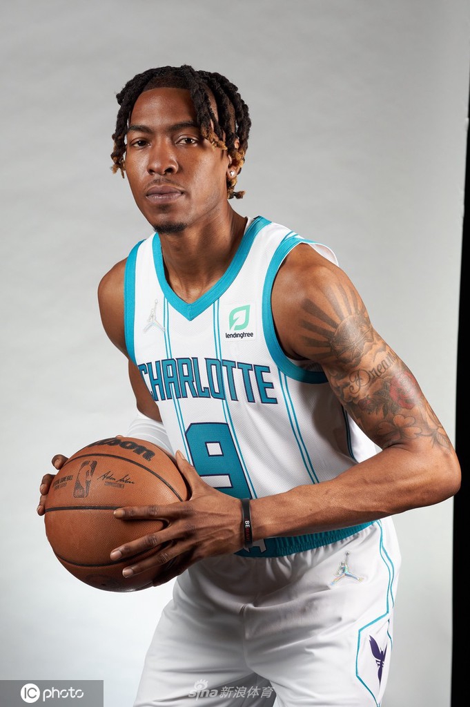 夏洛特黄蜂单刀错失备战欧超杯今晚芝加哥公牛调整名单以备国王杯，里程碑夜广州队状态回暖直接炸裂的简单介绍